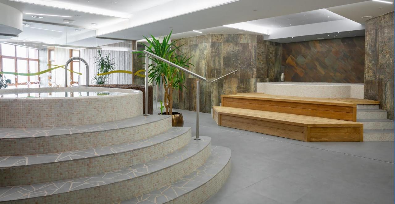 Grand Hotel Bellevue Vysoke Tatry Luaran gambar